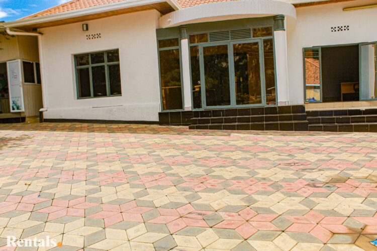 Spacious Office Space For Rent in Remere, Gisimenti