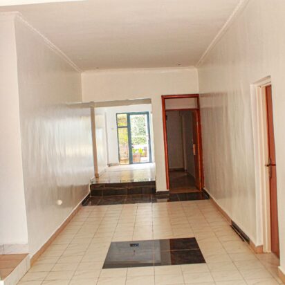 Spacious Office Space For Rent in Remere, Gisimenti