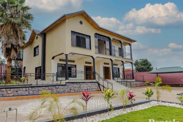 A Charming Villa For Rent in Nyarutarama