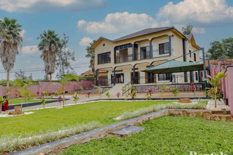 A Charming Villa For Rent in Nyarutarama