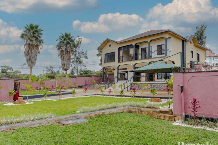 A Charming Villa For Rent in Nyarutarama