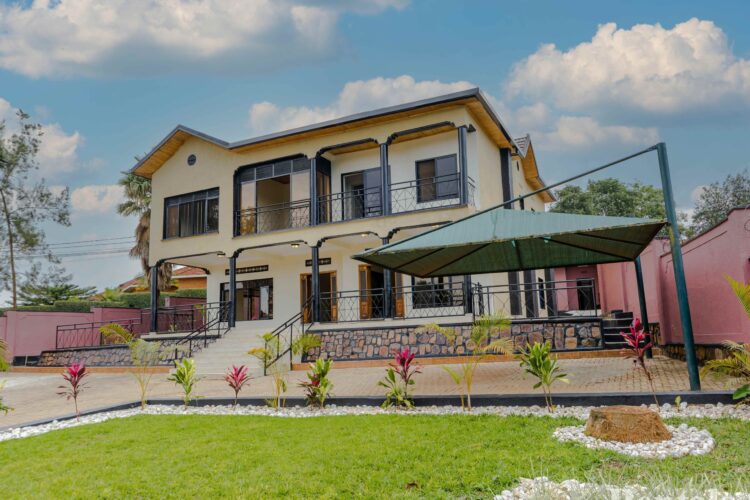 A Charming Villa For Rent in Nyarutarama