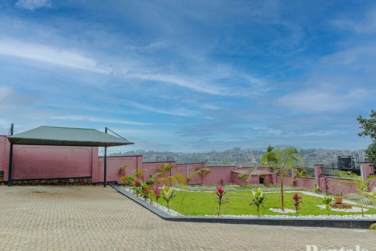 A Charming Villa For Rent in Nyarutarama
