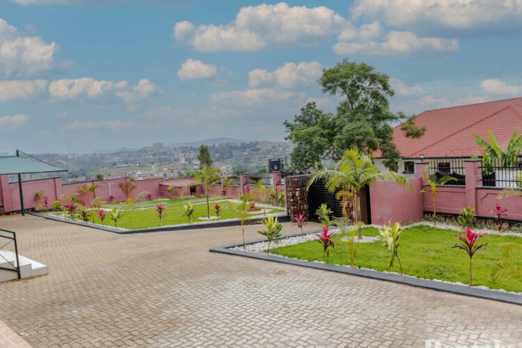 A Charming Villa For Rent in Nyarutarama