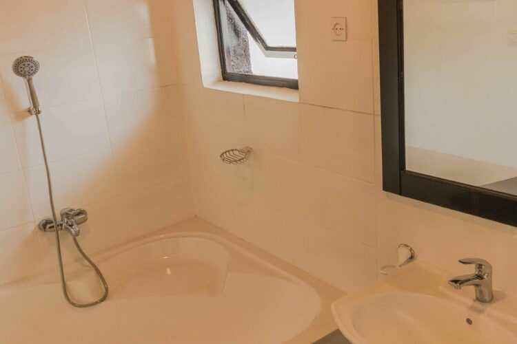 A Charming Villa For Rent in Nyarutarama