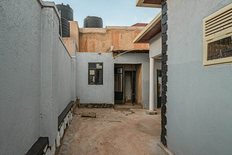 Rented! Convenient 4BR/3BA Home for Students in Sekimondo Estate, Bumbogo