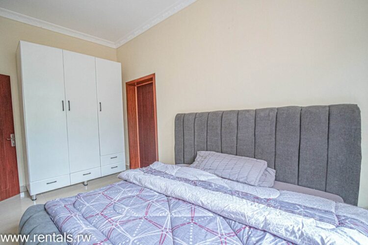 Rented! Short Term Rental: 3 Bedrooms, 2 Baths Family House (Fully Furnished) For Rent
