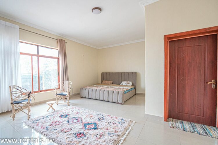 Rented! Short Term Rental: 3 Bedrooms, 2 Baths Family House (Fully Furnished) For Rent