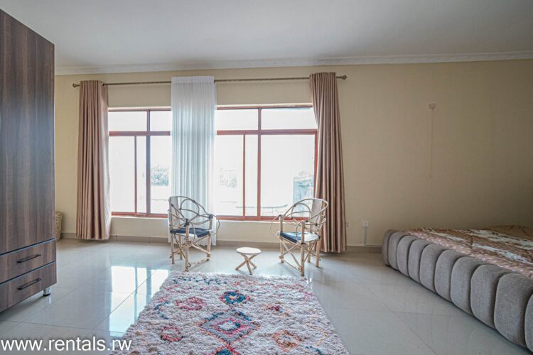 Rented! Short Term Rental: 3 Bedrooms, 2 Baths Family House (Fully Furnished) For Rent