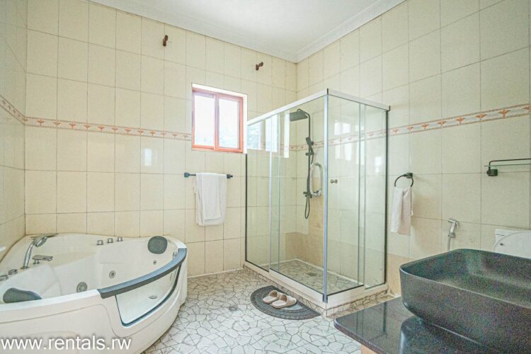 Rented! Short Term Rental: 3 Bedrooms, 2 Baths Family House (Fully Furnished) For Rent