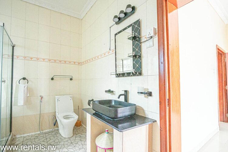 Rented! Short Term Rental: 3 Bedrooms, 2 Baths Family House (Fully Furnished) For Rent